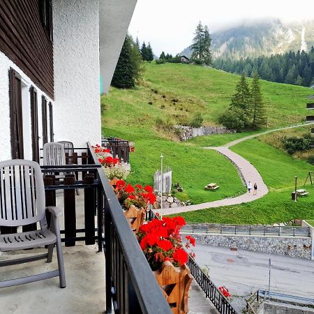 Hotel Des Alpes Фополо Екстериор снимка